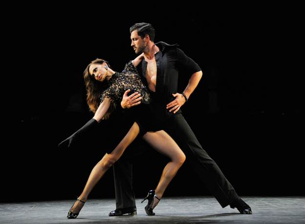 http://i.huffpost.com/gen/1244941/images/o-FOREVER-TANGO-facebook.jpg