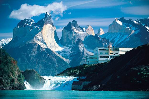 http://cdn.traveler.es/uploads/images/thumbs/201246/hotel_salto_chico_patagonia_8145_1200x800.jpg